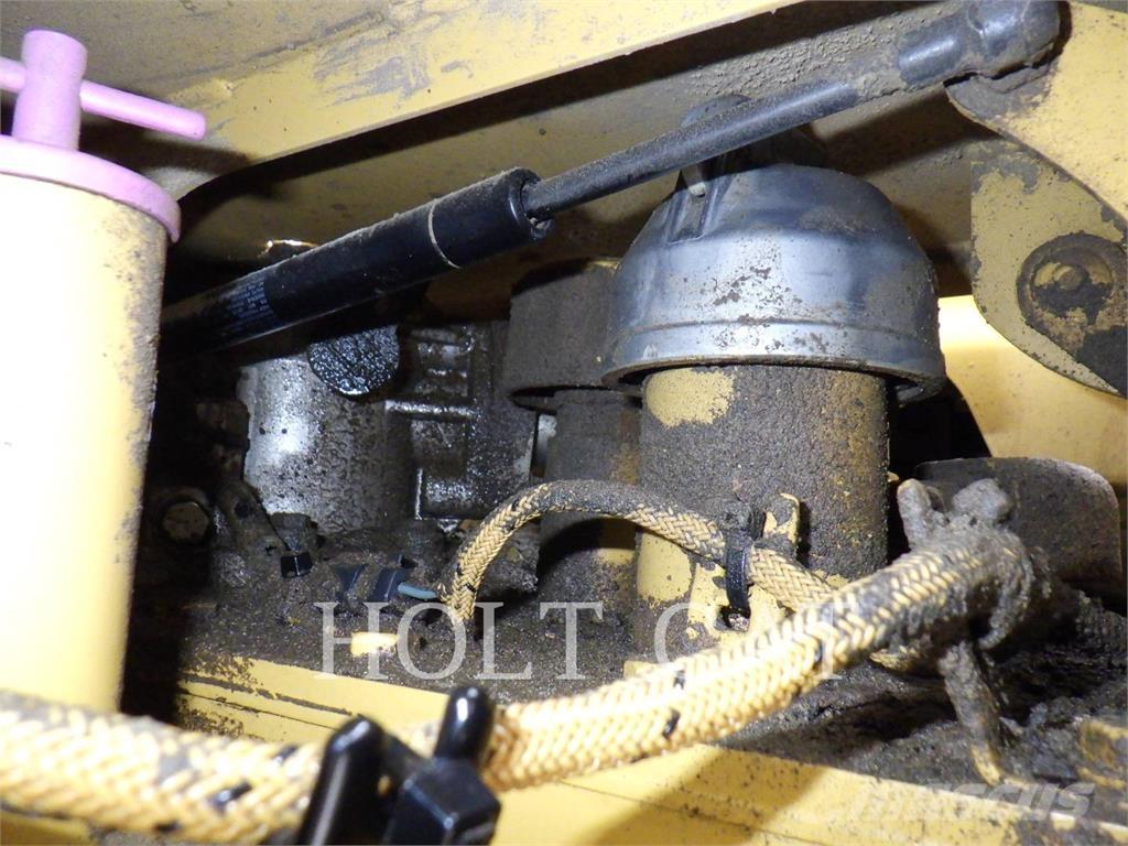 CAT 735 Camiões articulados