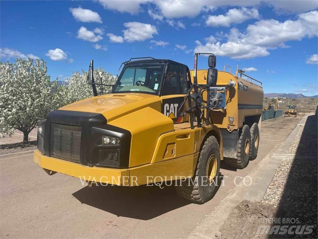 CAT 740B WT Auto-tanques