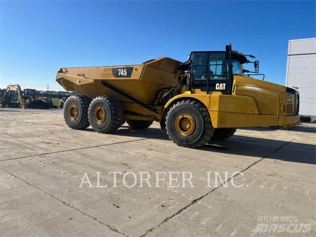CAT 745 Camiões articulados