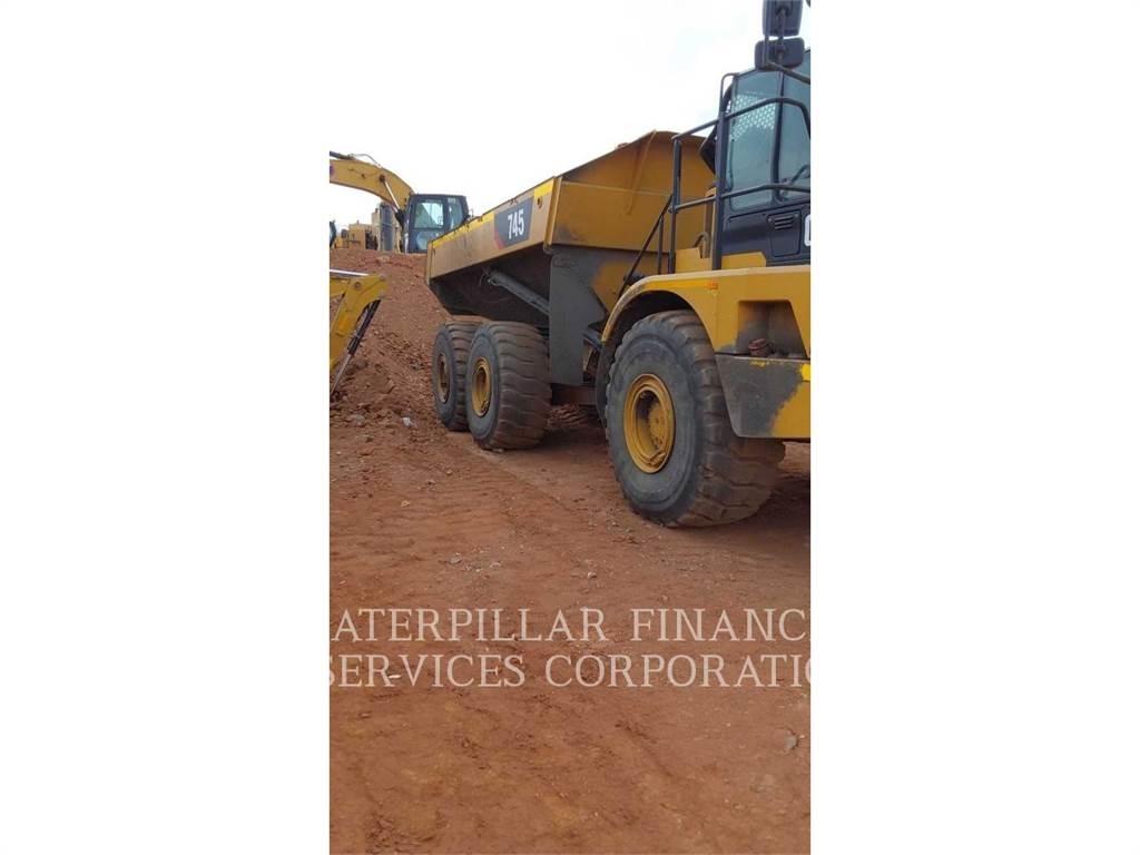 CAT 745 Camiões articulados