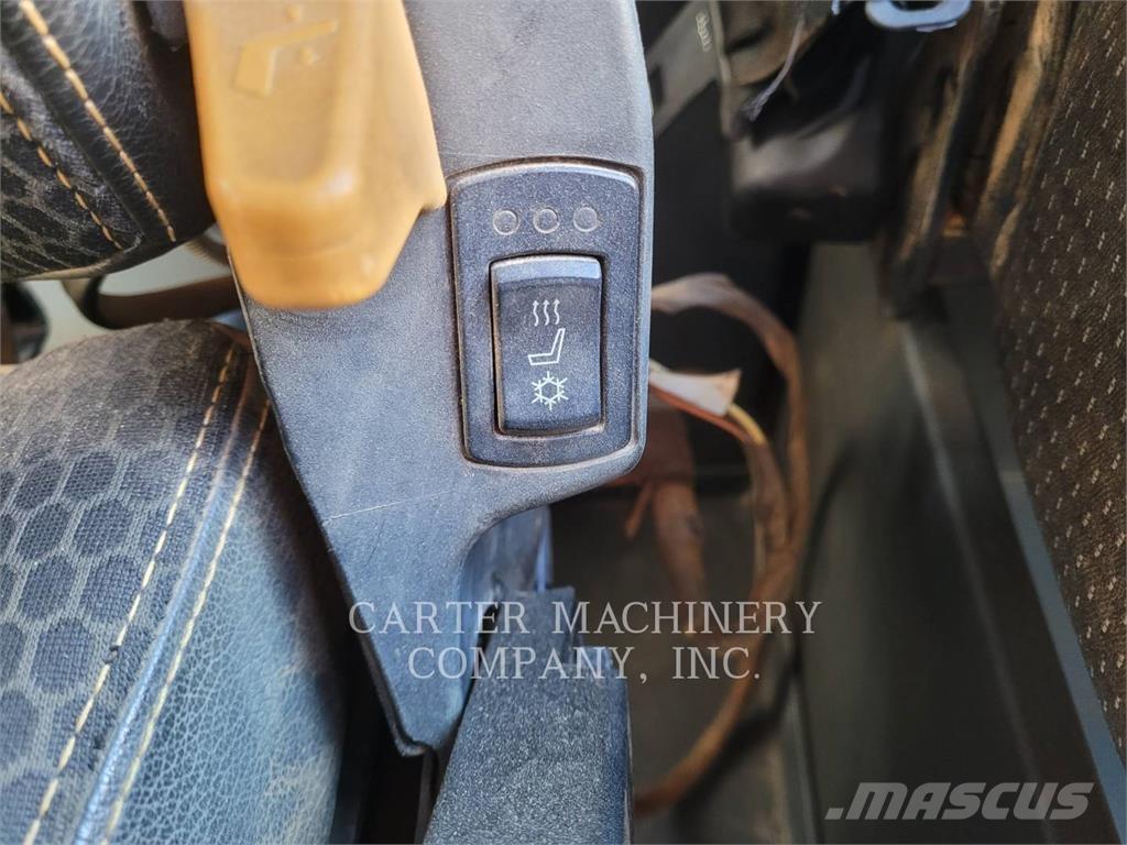 CAT 745 Camiões articulados