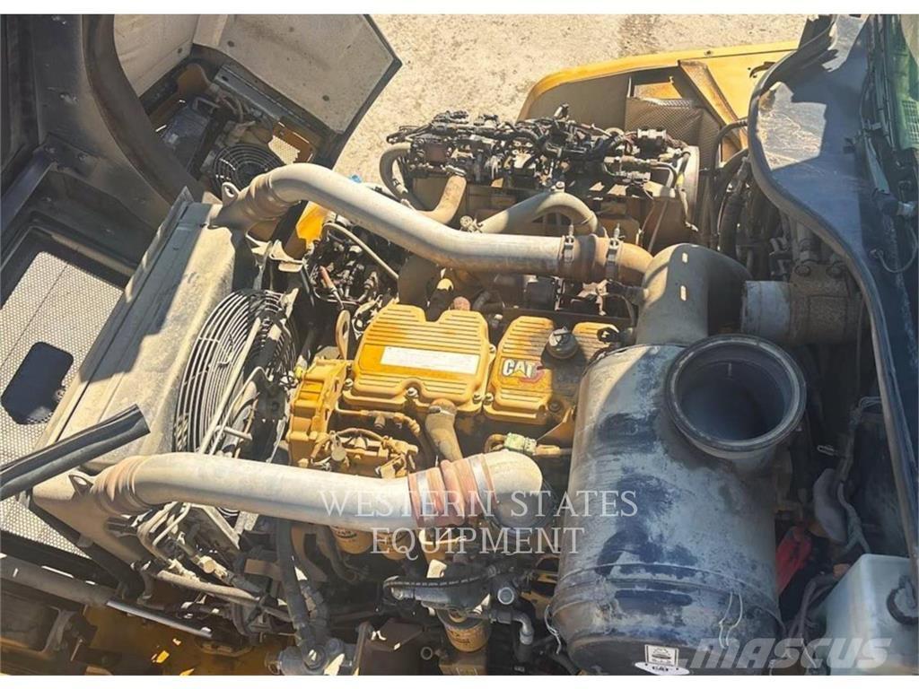 CAT 745 Camiões articulados