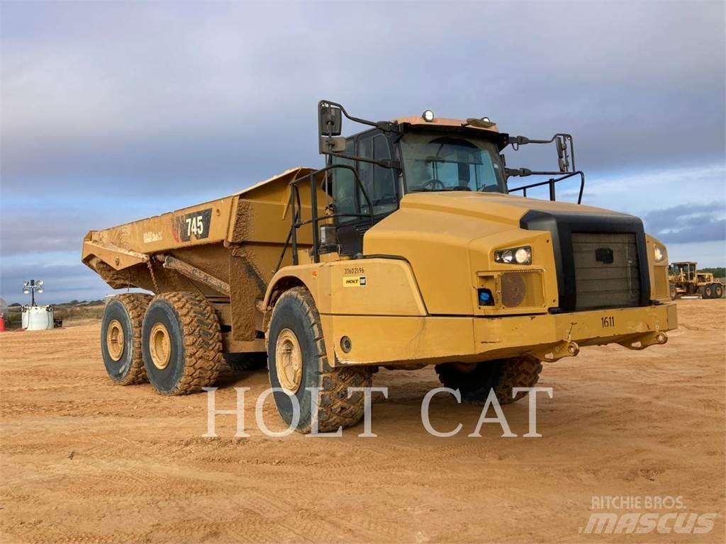 CAT 745-04 Camiões articulados