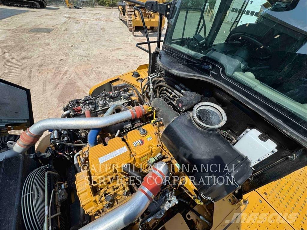 CAT 745-04 Camiões articulados