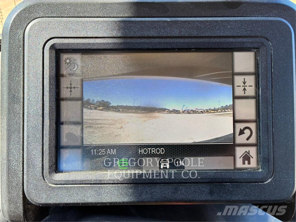 CAT 745-04 Camiões articulados