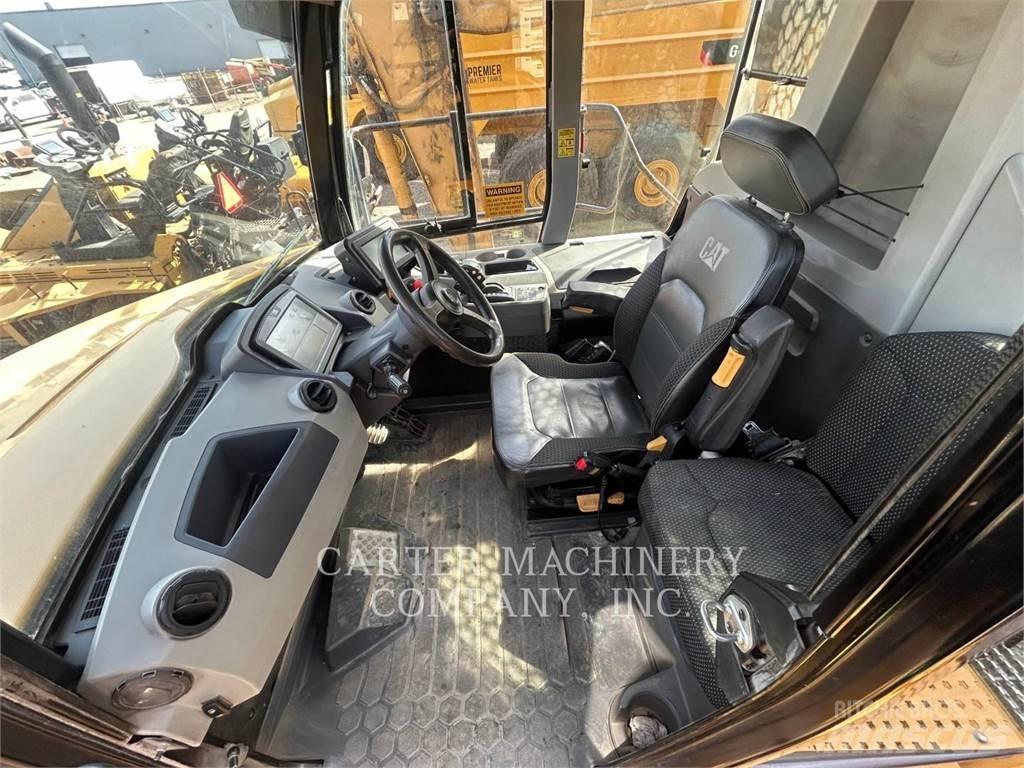 CAT 745-04 TG Camiões articulados