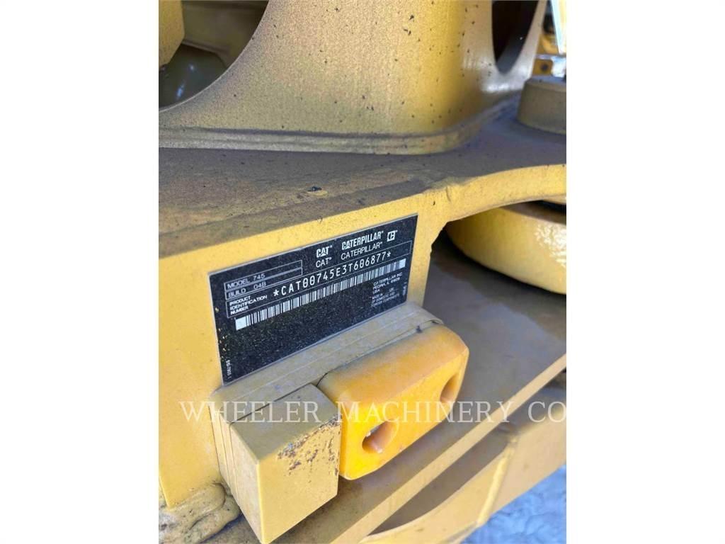 CAT 745 TG Camiões articulados