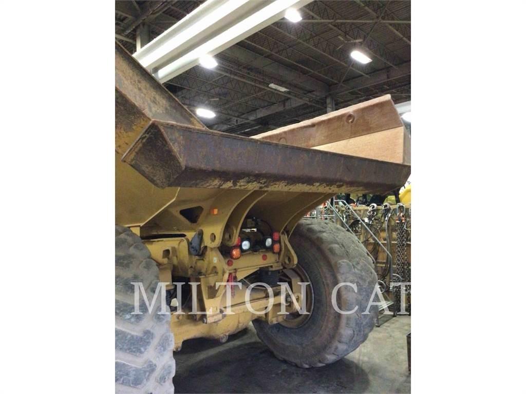 CAT 74504 Camiões articulados