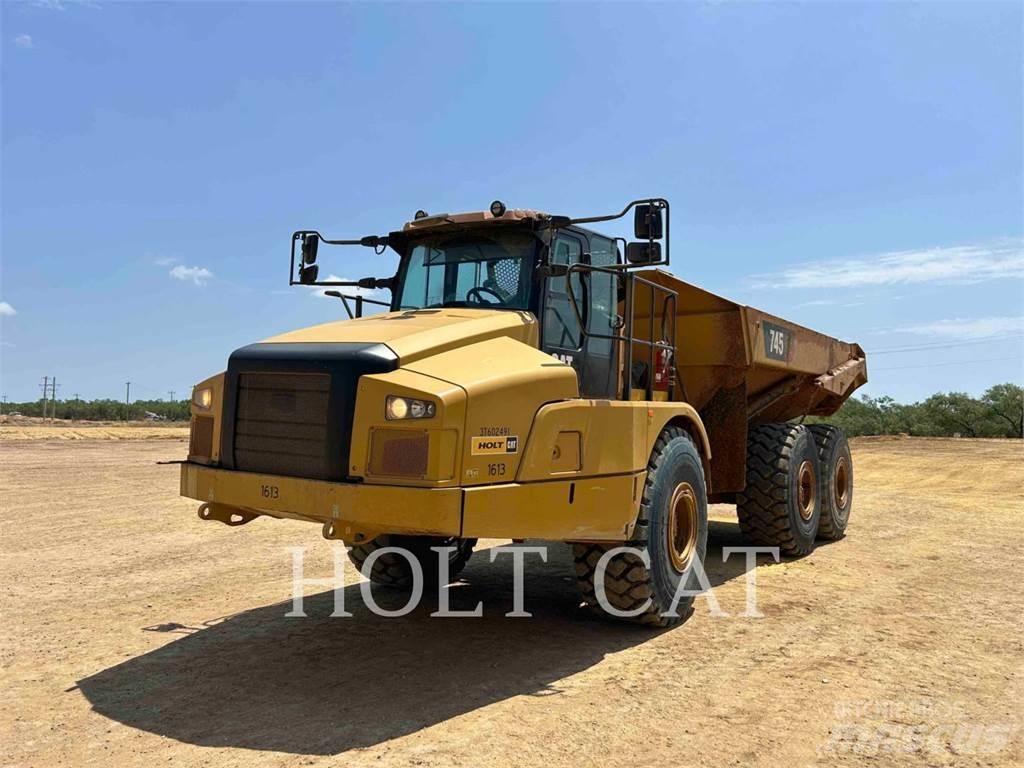CAT 74504 Camiões articulados