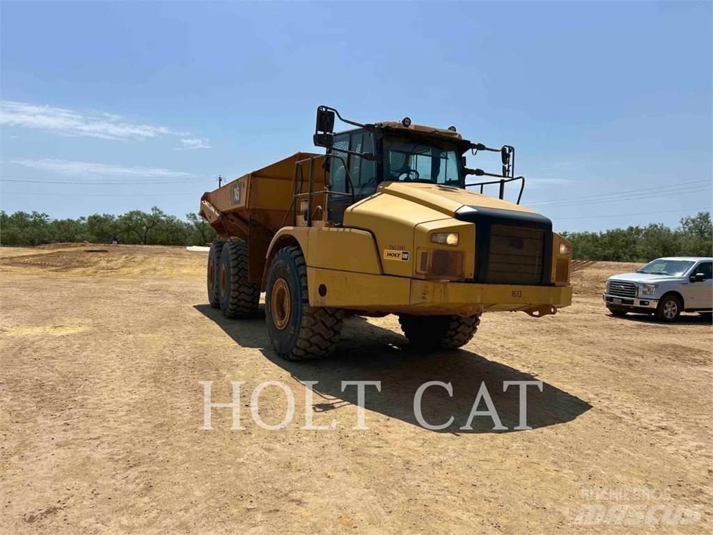 CAT 74504 Camiões articulados