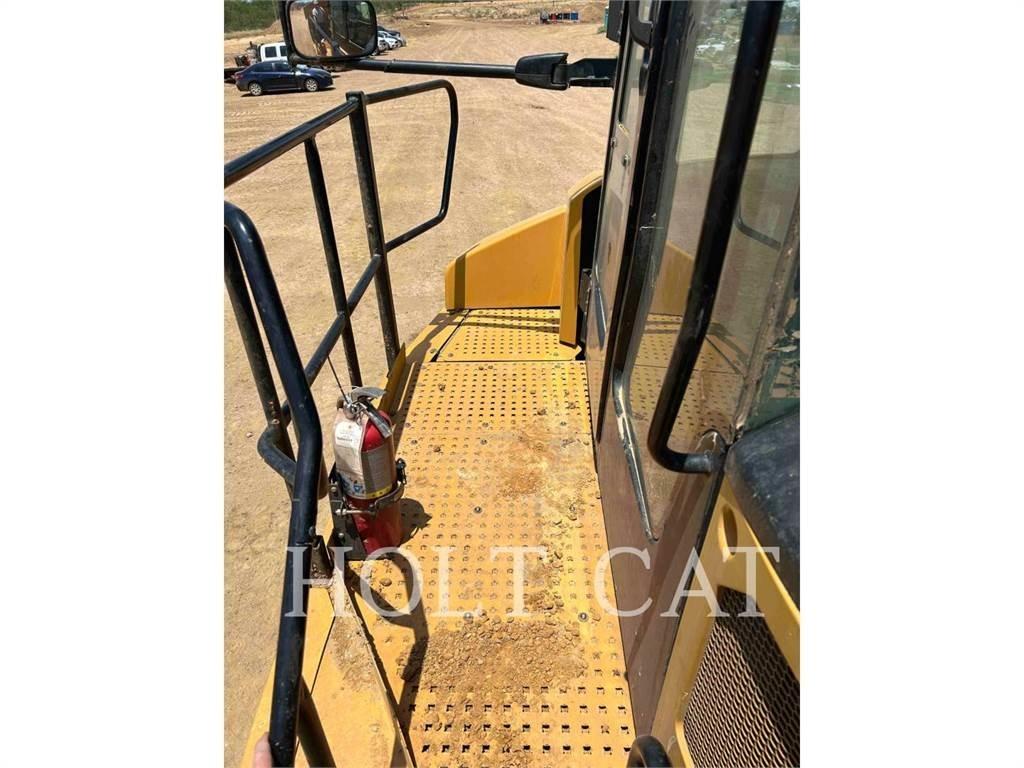 CAT 74504 Camiões articulados