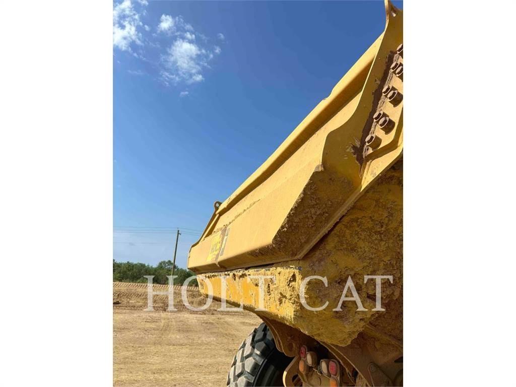 CAT 74504 Camiões articulados