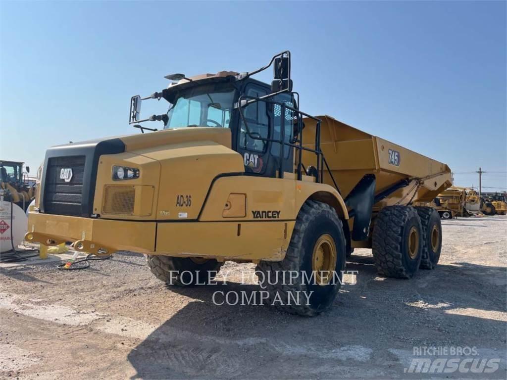 CAT 74504 Camiões articulados