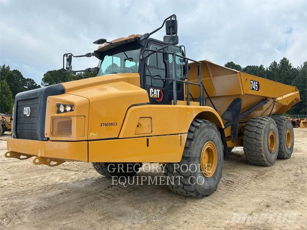 CAT 74504 Camiões articulados