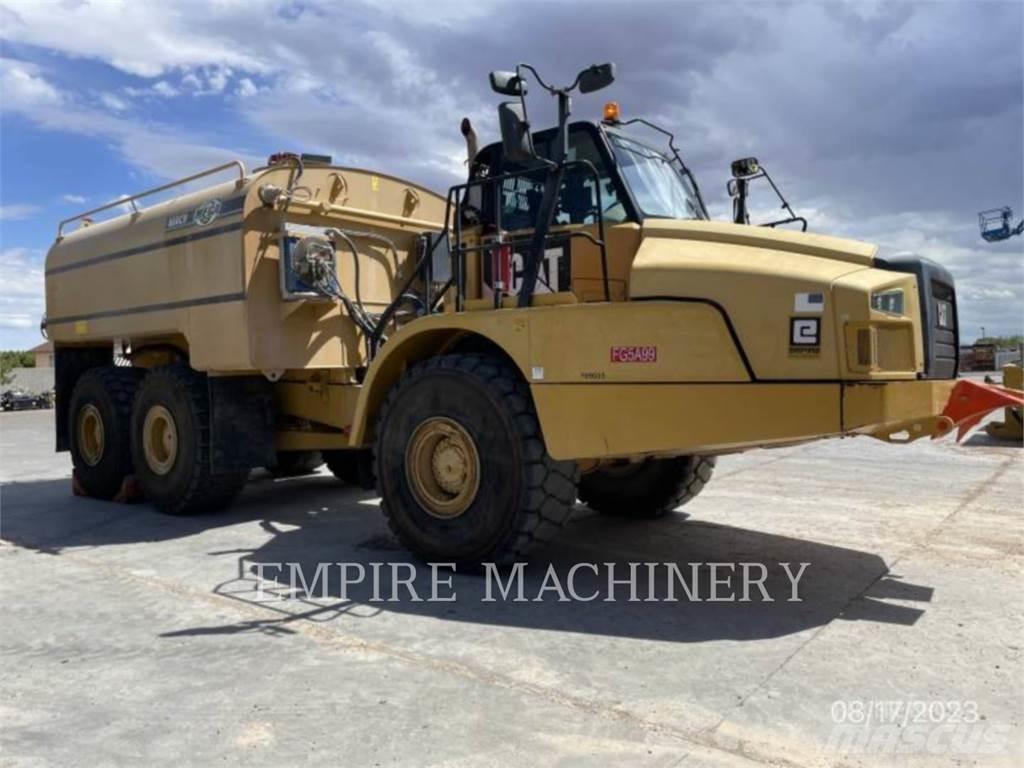 CAT 745C WT Auto-tanques