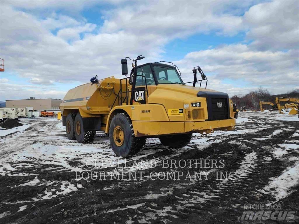 CAT 745C WW Auto-tanques