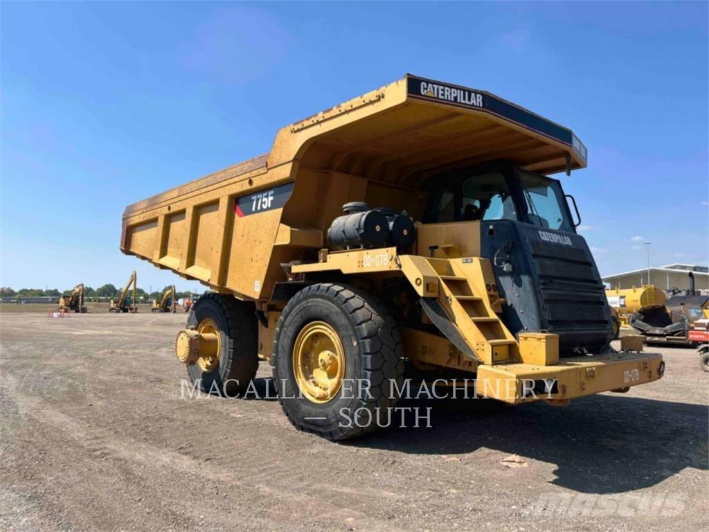 CAT 775F Camiões articulados