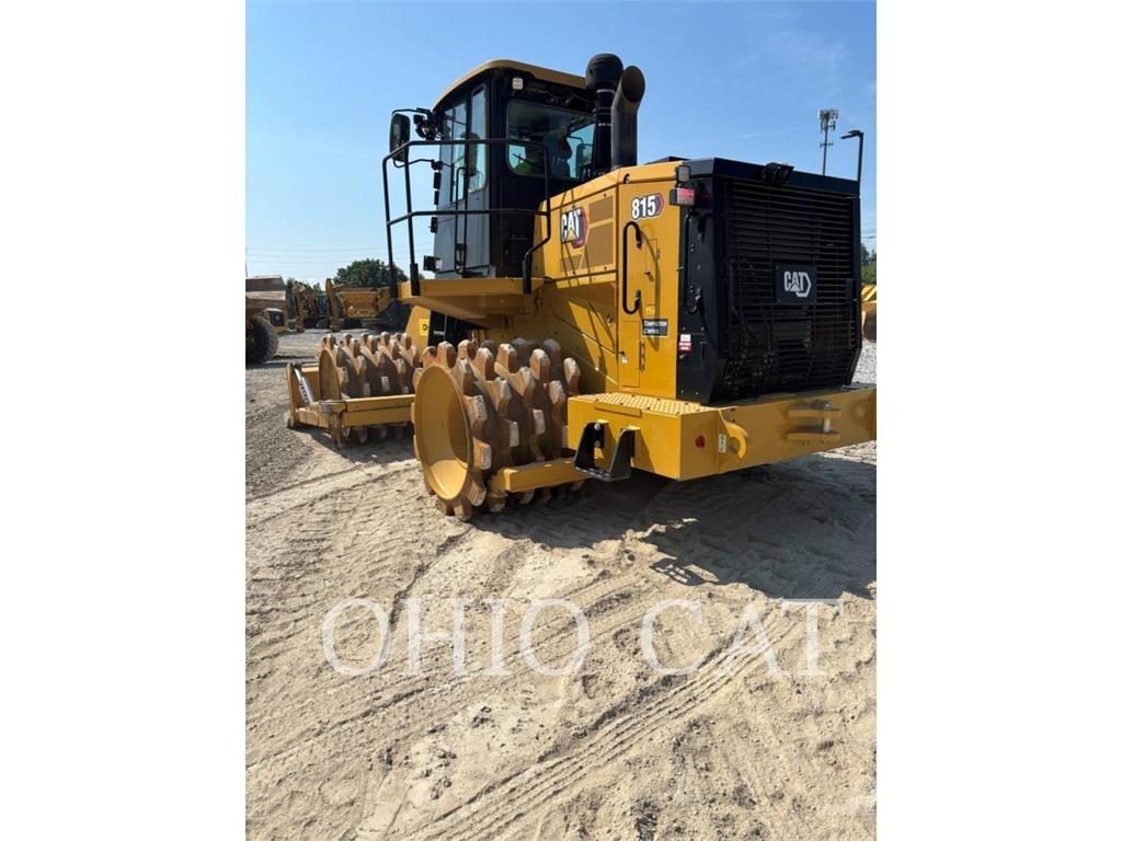 CAT 815 Compactadores para terra