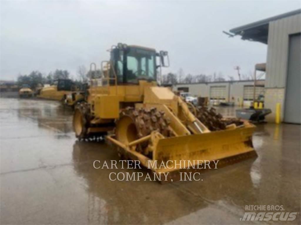 CAT 815F Dozers Tratores rodas