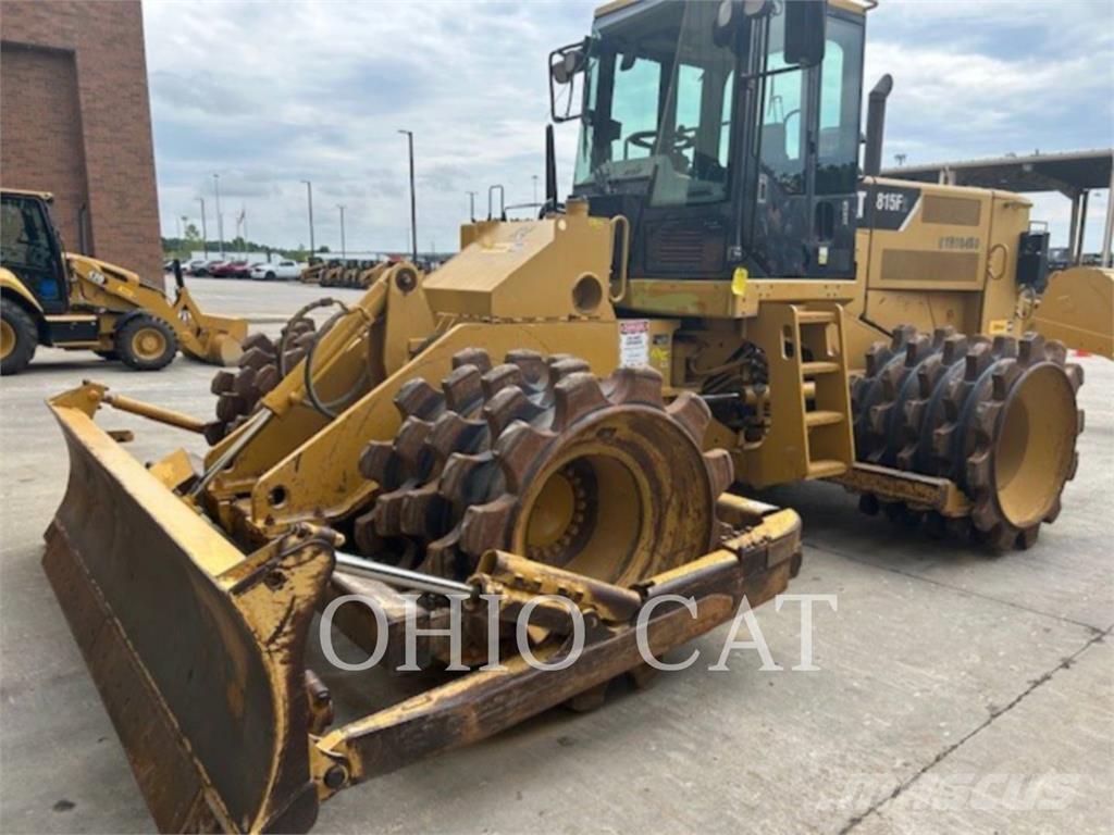 CAT 815F2 Compactadores para terra