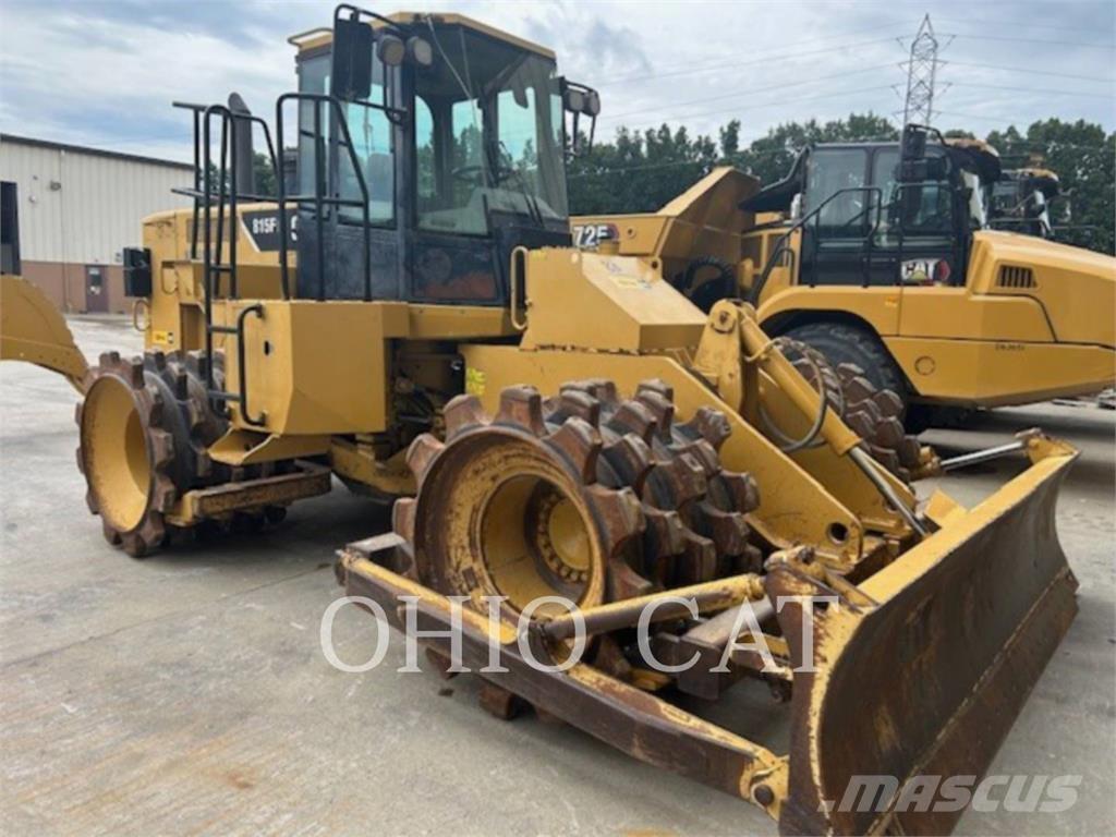 CAT 815F2 Compactadores para terra