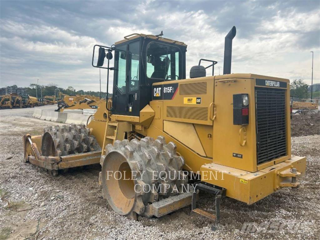 CAT 815F2 Compactadores para terra