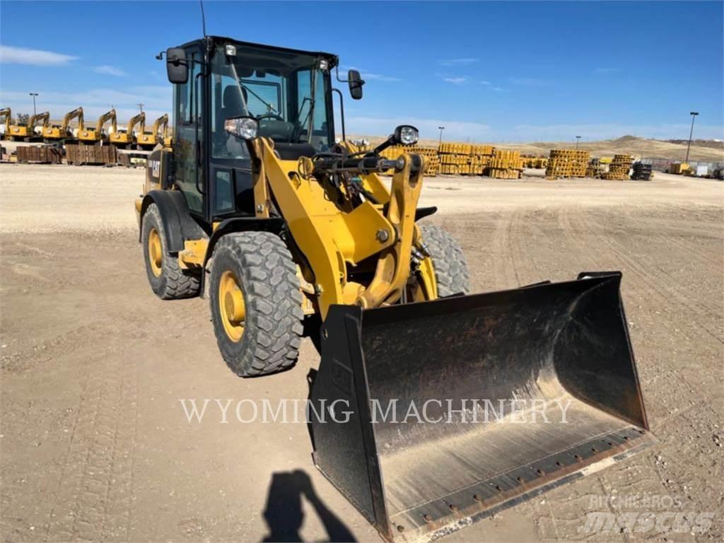 CAT 906M Pás carregadoras de rodas