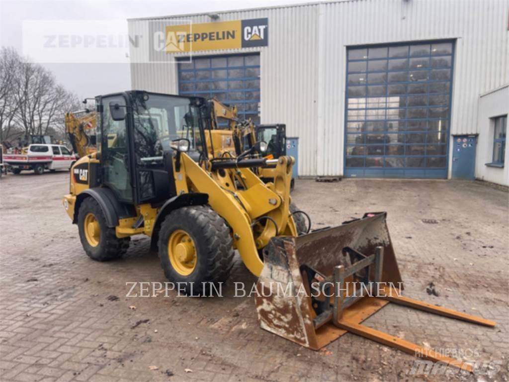 CAT 906M Pás carregadoras de rodas