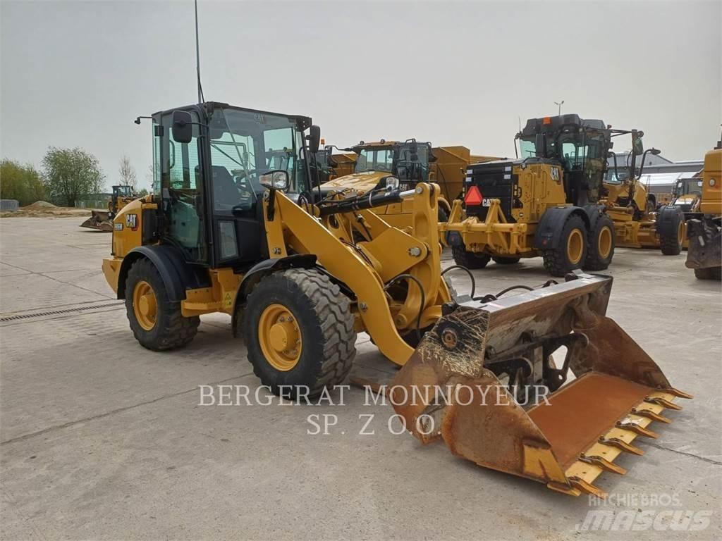 CAT 906M Pás carregadoras de rodas