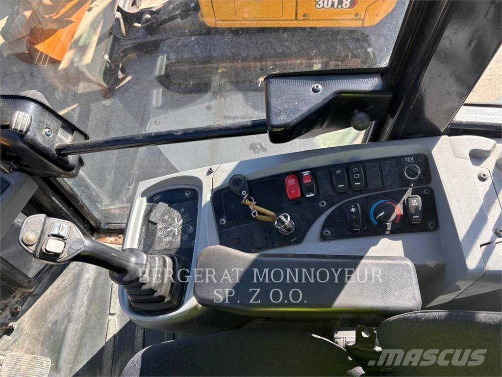 CAT 906M Pás carregadoras de rodas