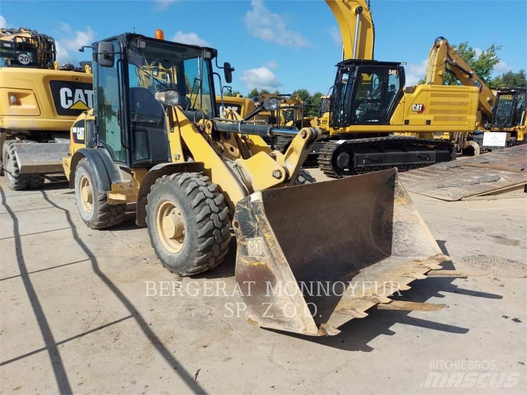 CAT 906M Pás carregadoras de rodas