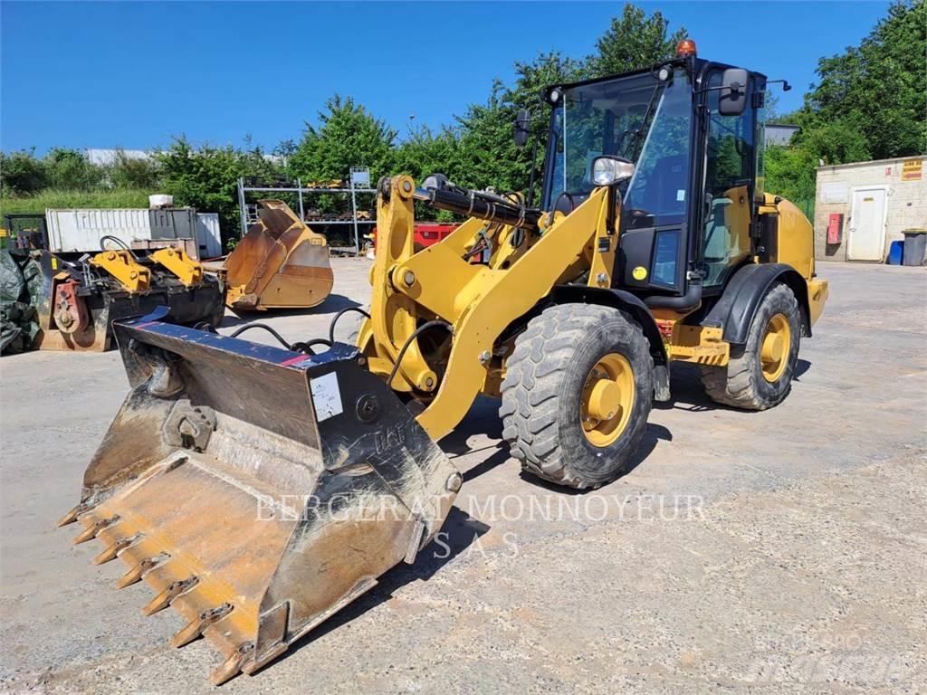 CAT 906M Pás carregadoras de rodas