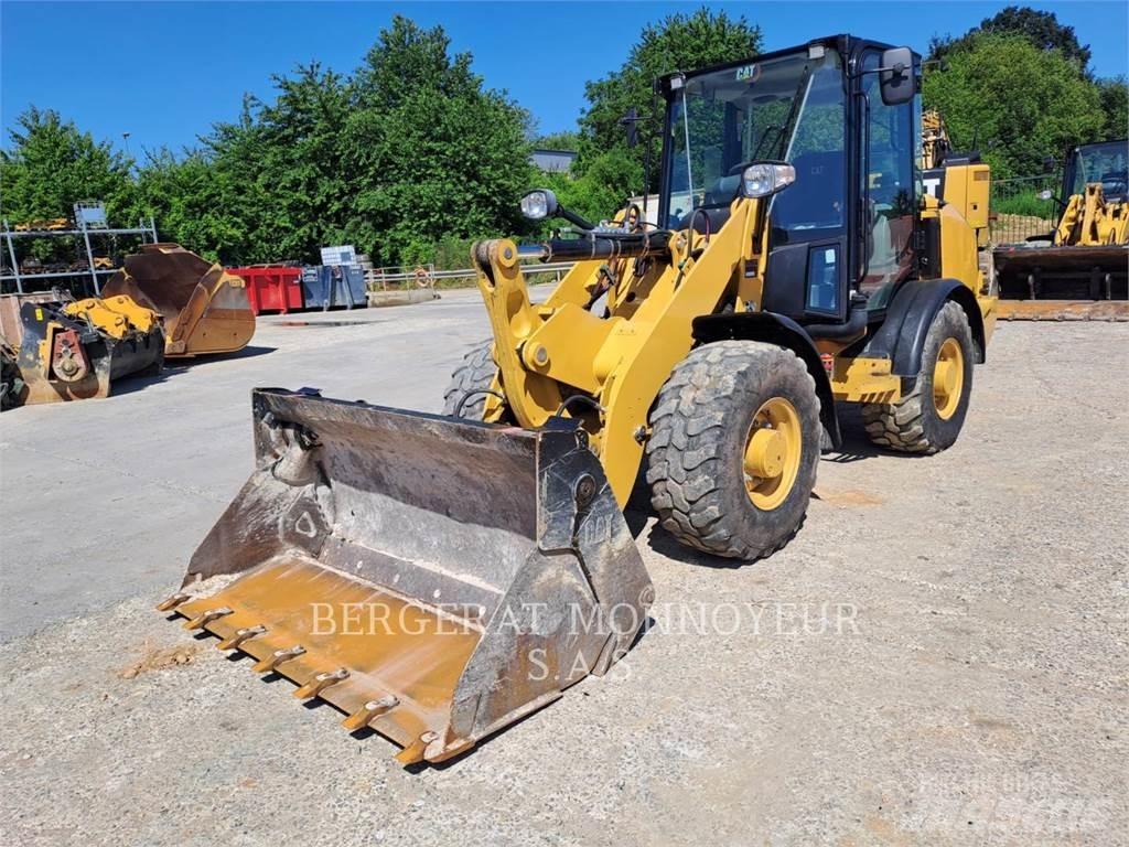 CAT 906M Pás carregadoras de rodas