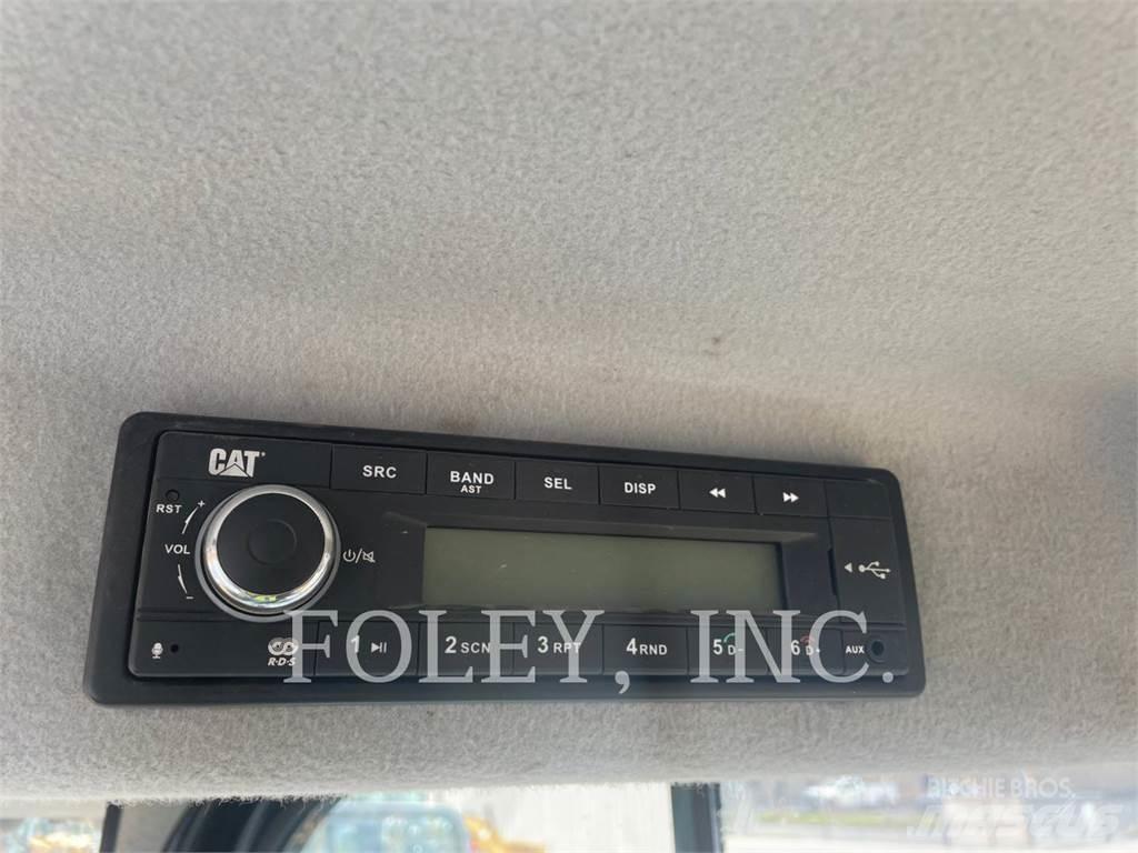 CAT 906M Pás carregadoras de rodas