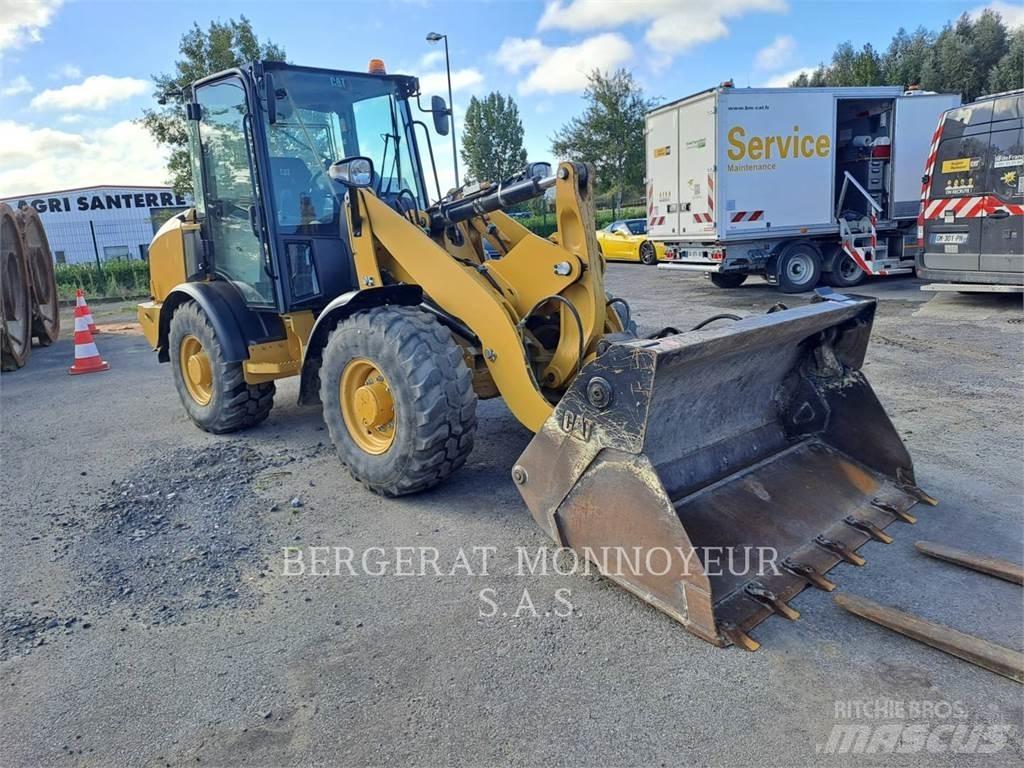 CAT 906M Pás carregadoras de rodas