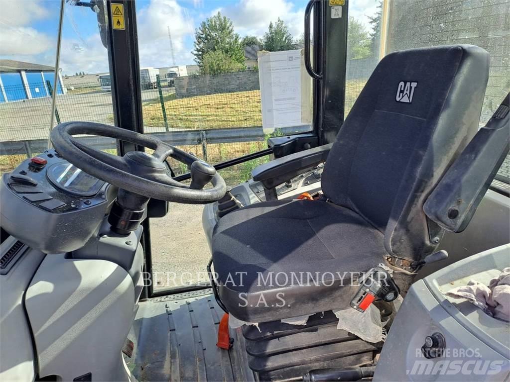 CAT 906M Pás carregadoras de rodas