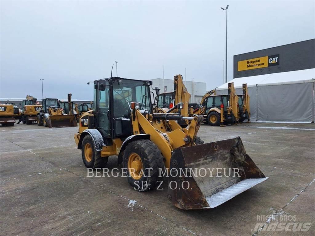 CAT 906M Pás carregadoras de rodas