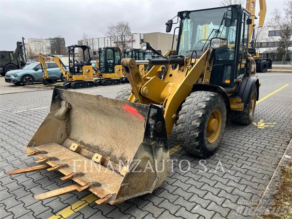 CAT 906M Pás carregadoras de rodas