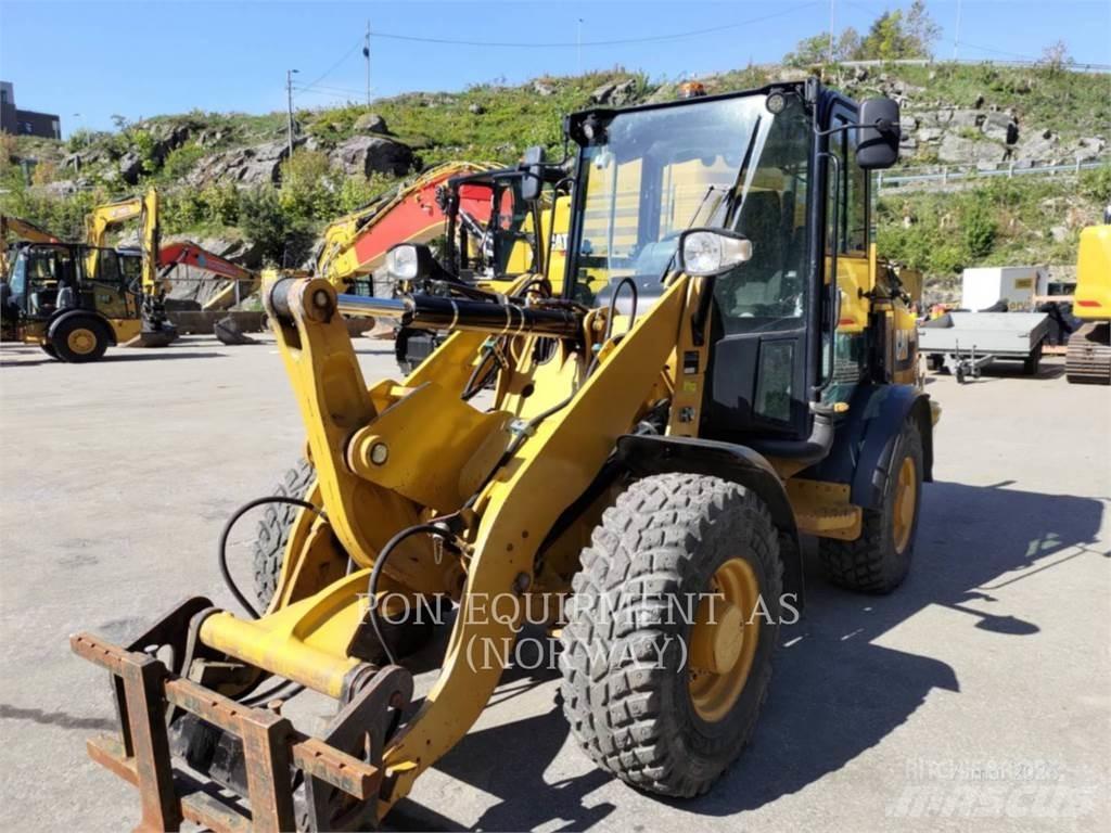 CAT 906M Pás carregadoras de rodas