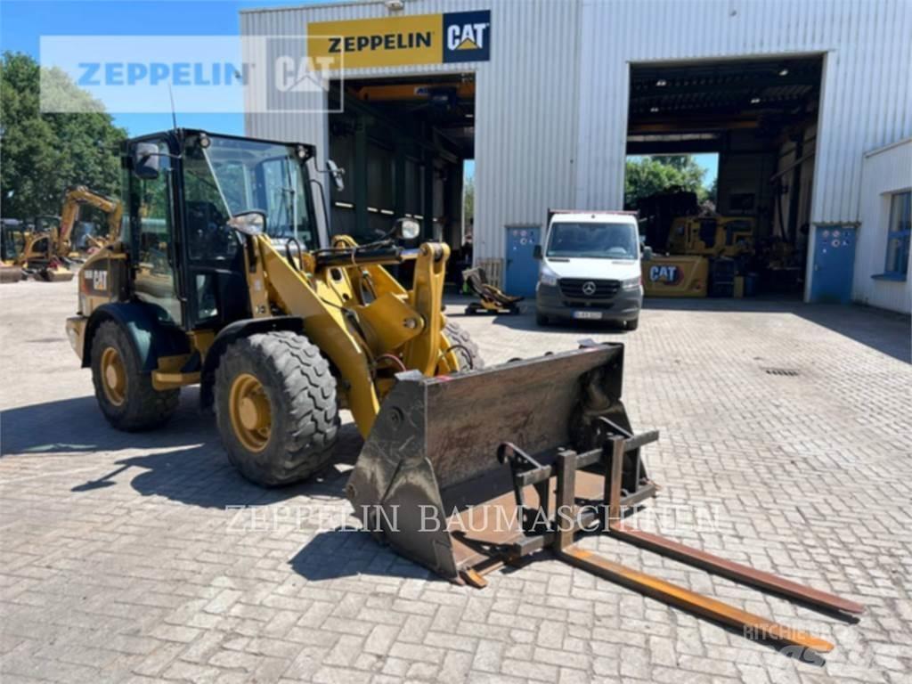 CAT 906M Pás carregadoras de rodas