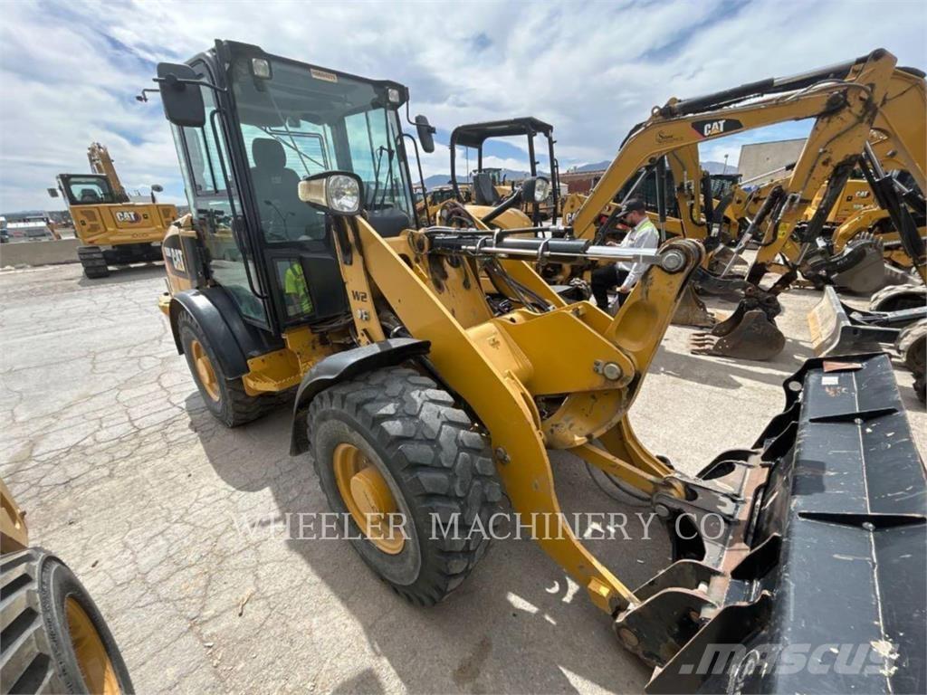 CAT 906M Pás carregadoras de rodas