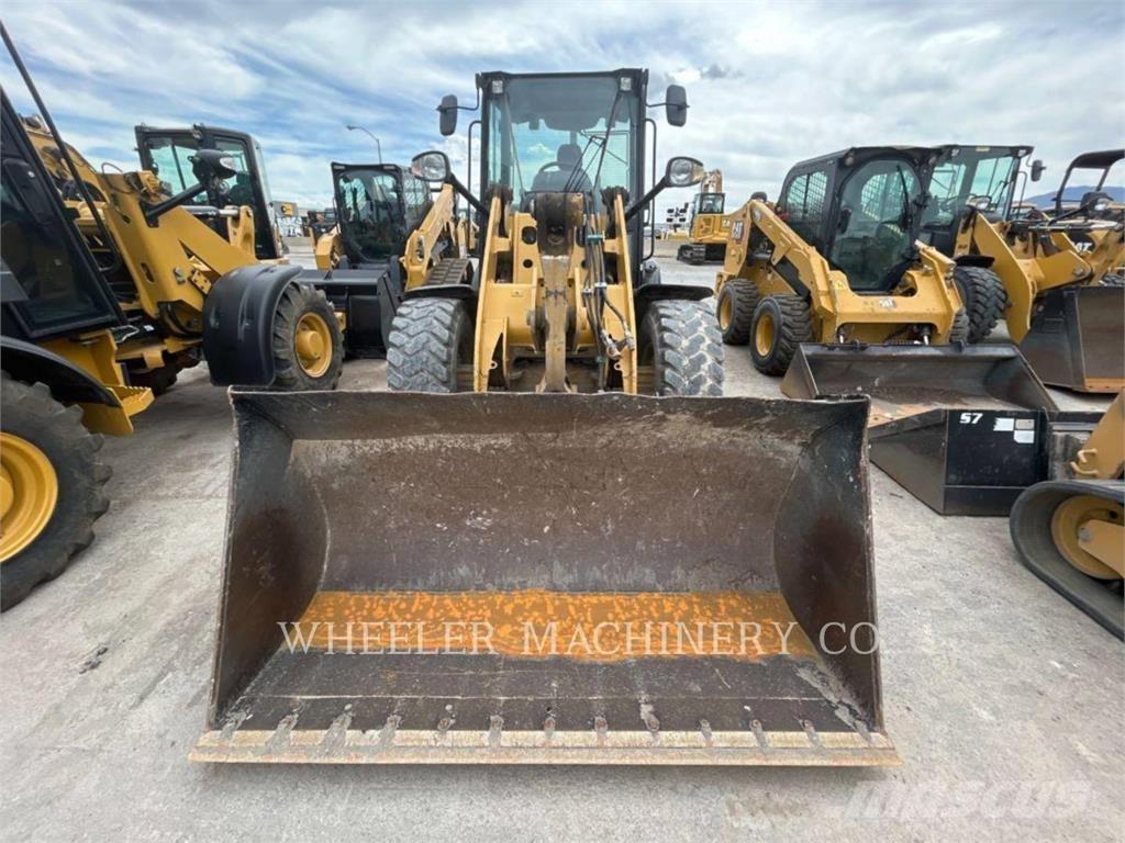 CAT 906M Pás carregadoras de rodas