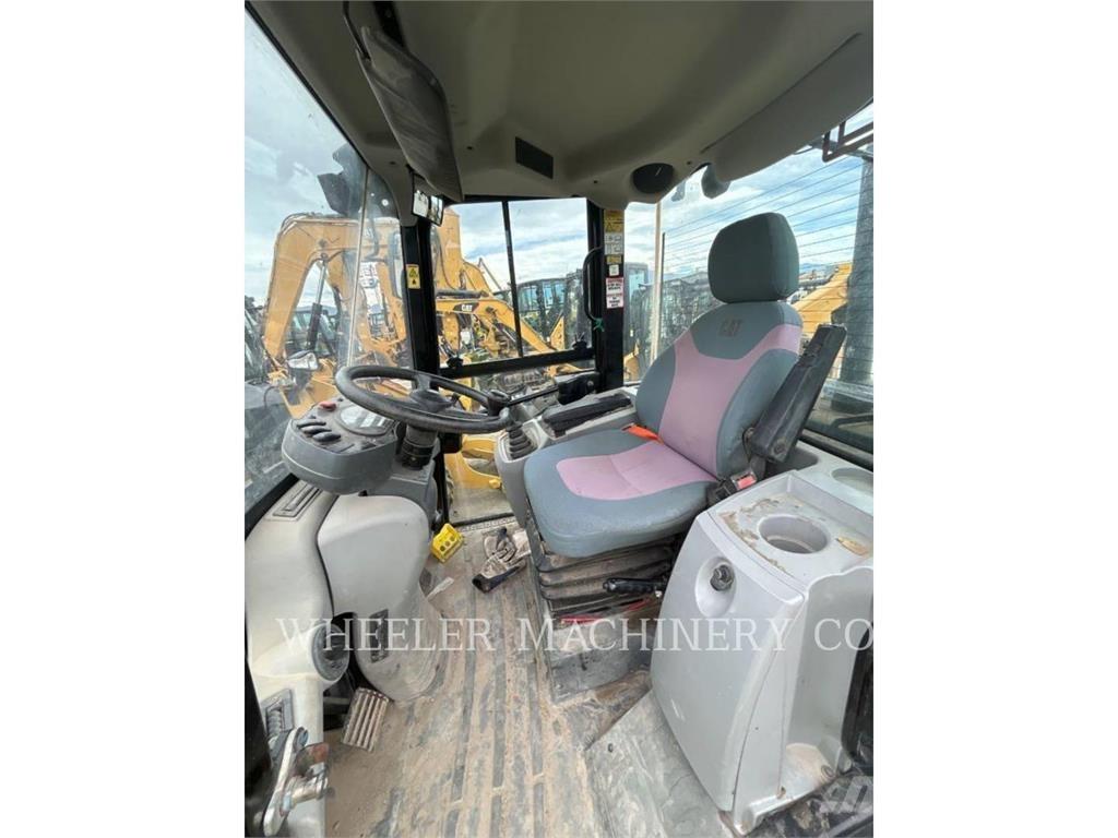 CAT 906M Pás carregadoras de rodas