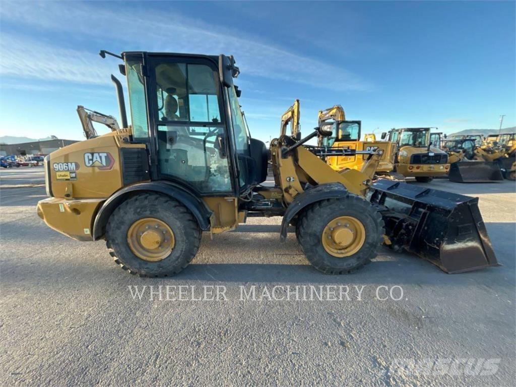CAT 906M Pás carregadoras de rodas