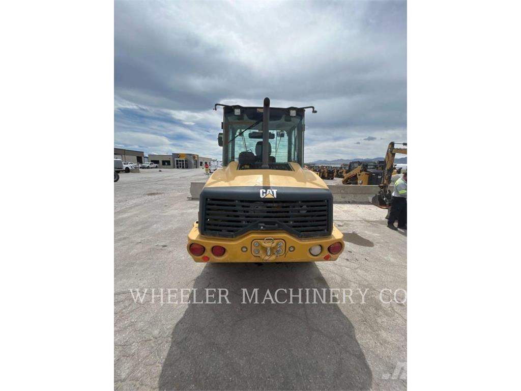 CAT 906M Pás carregadoras de rodas