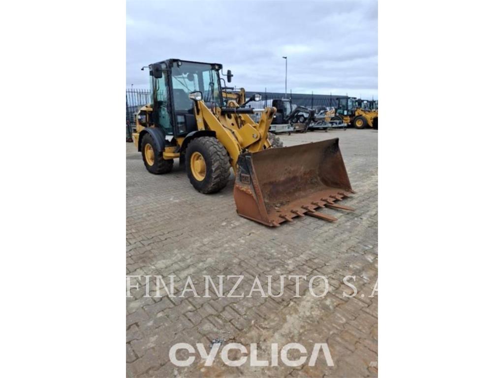 CAT 906M Pás carregadoras de rodas
