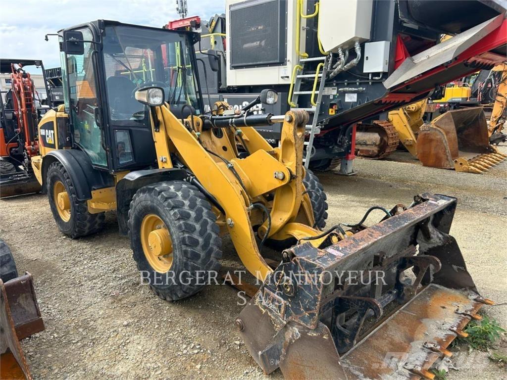 CAT 906M Pás carregadoras de rodas