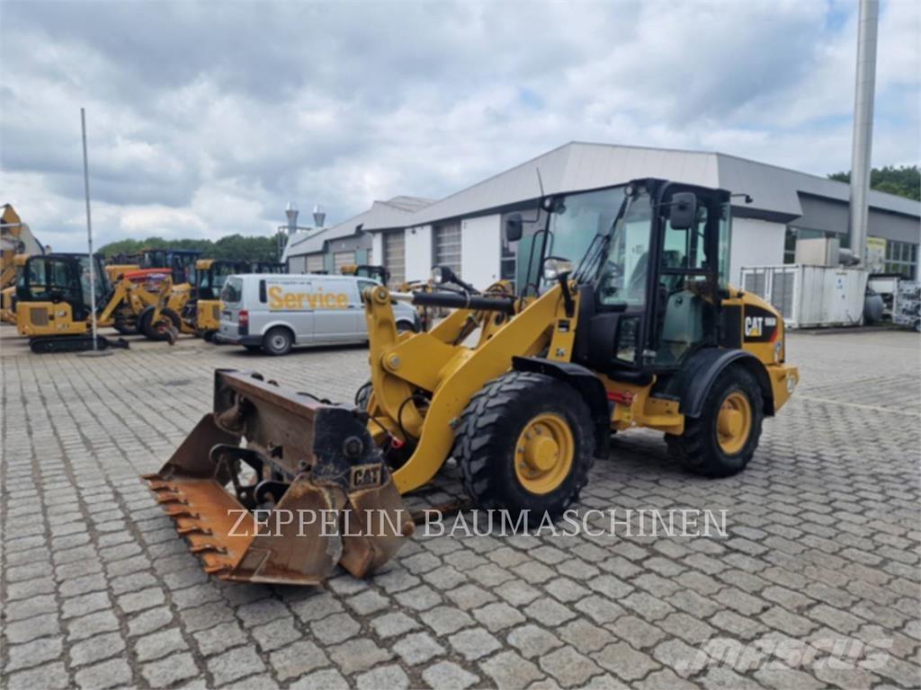 CAT 906M Pás carregadoras de rodas