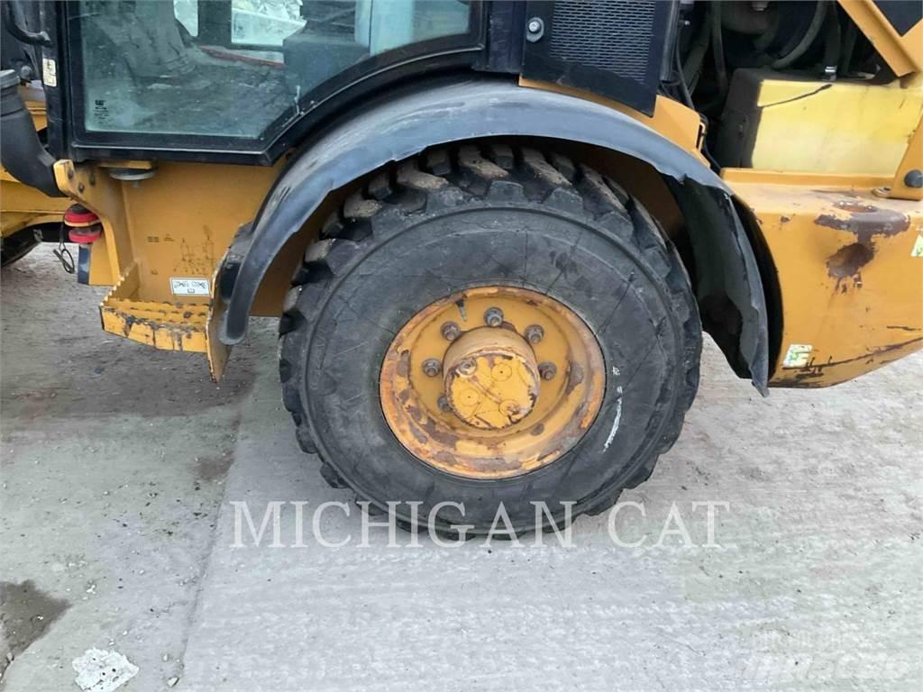 CAT 906M AR Pás carregadoras de rodas