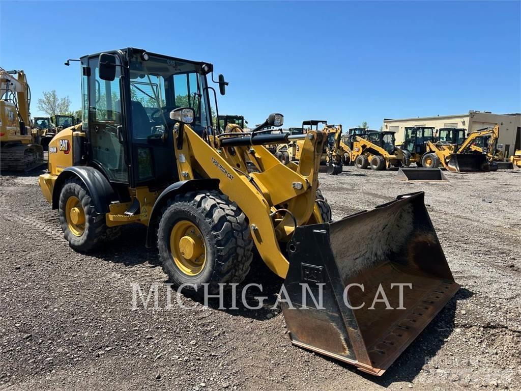 CAT 906M C Pás carregadoras de rodas